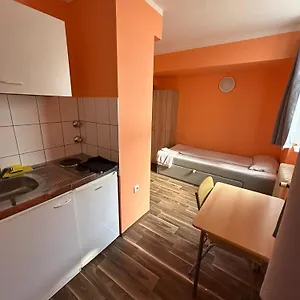 Apartment Budget Station Aparthostel